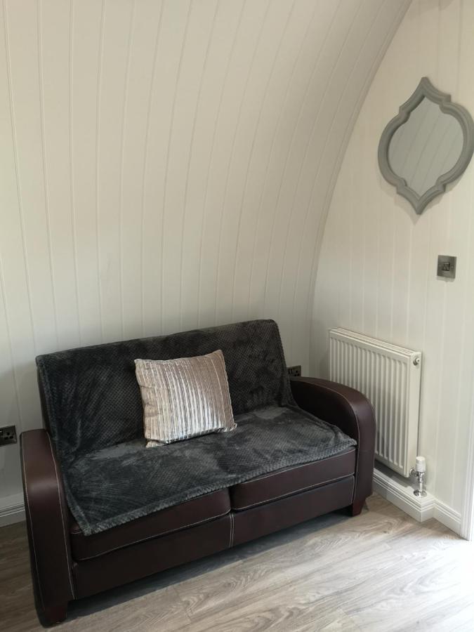 The Pod-Hot Tub-Woodland Lodges-St Clears-Carmarthen Exterior foto