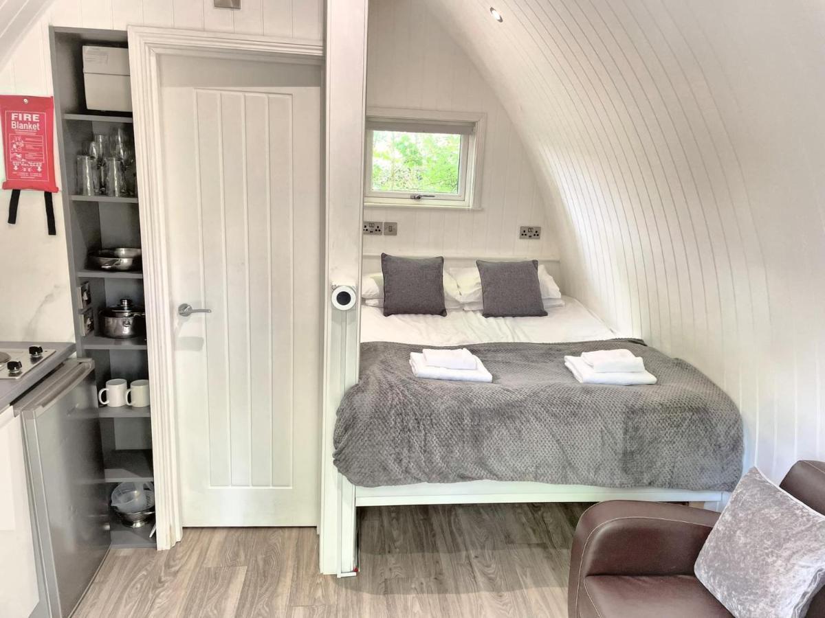 The Pod-Hot Tub-Woodland Lodges-St Clears-Carmarthen Exterior foto